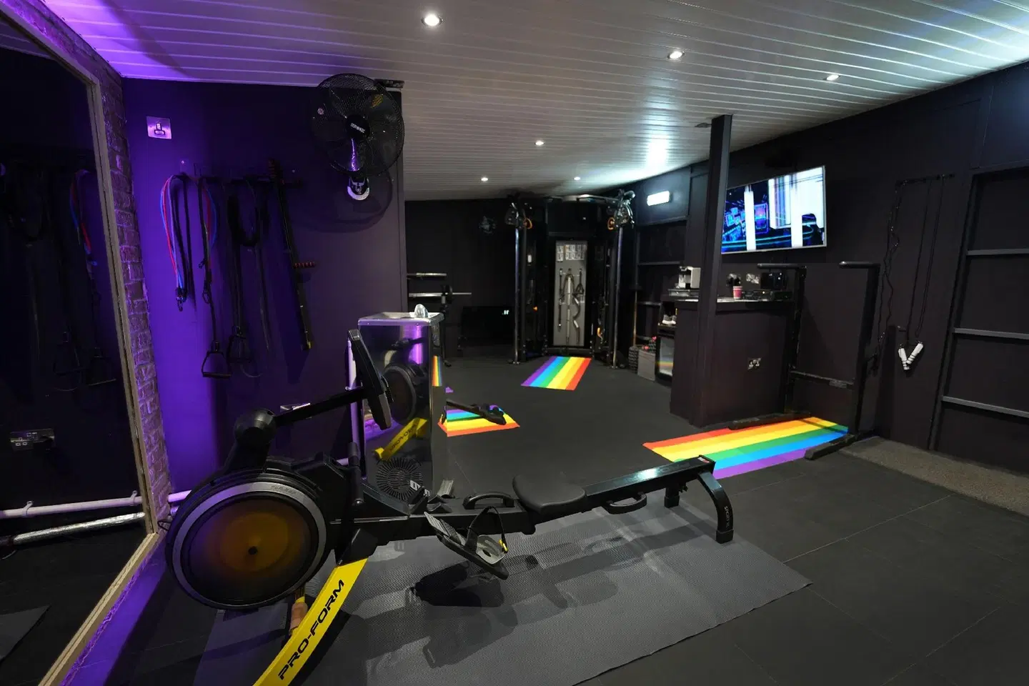 Revolver Hotel SPORTS_AND_LEISURE