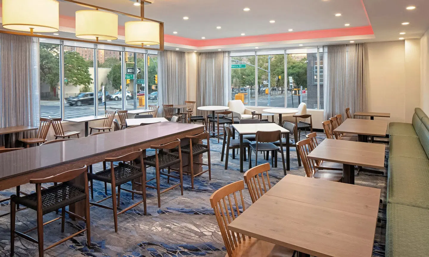 Fairfield Inn & Suites NY Manhattan/Downtown East Bar