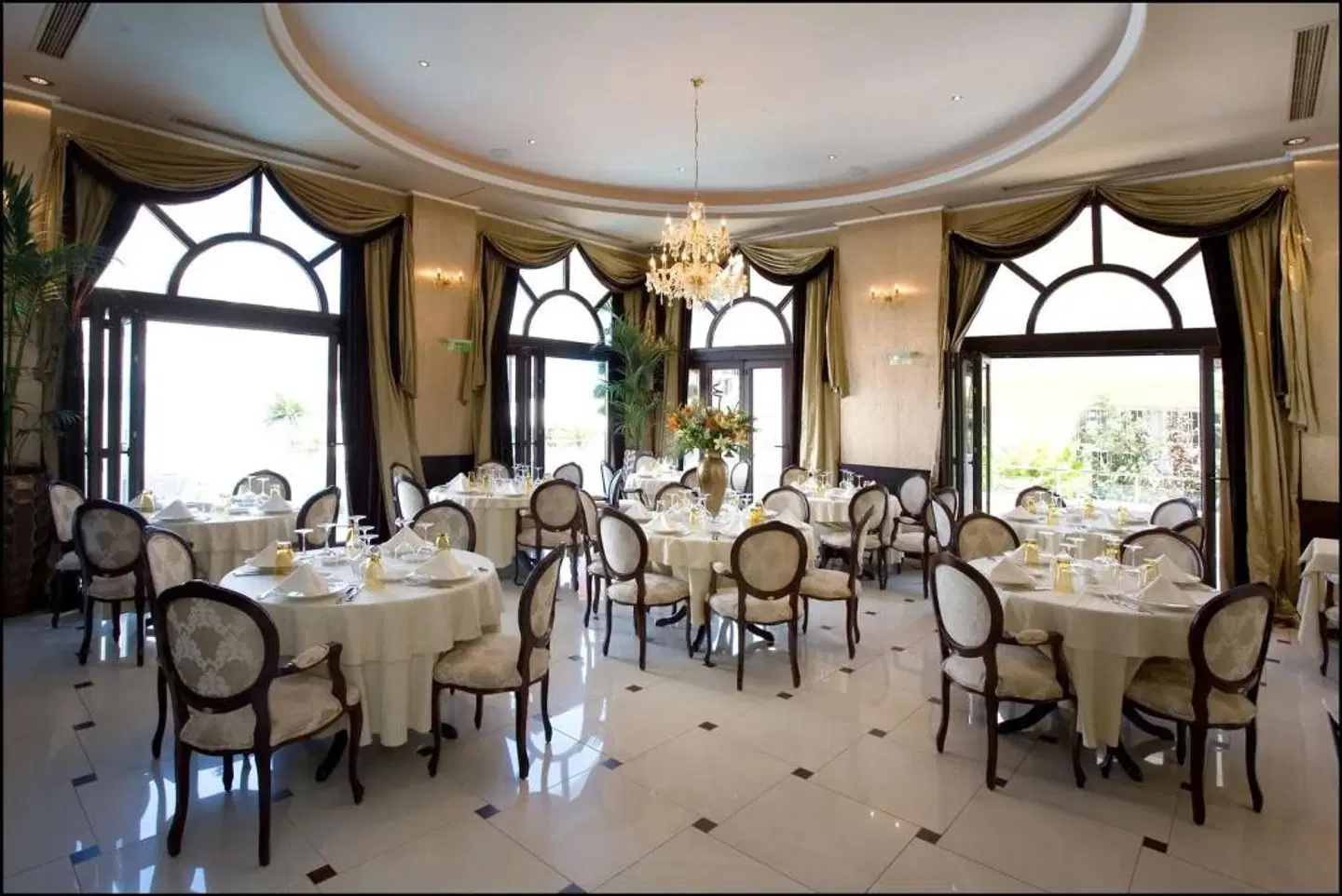 Diverso Platamon, Luxury Hotel & Spa Restaurant