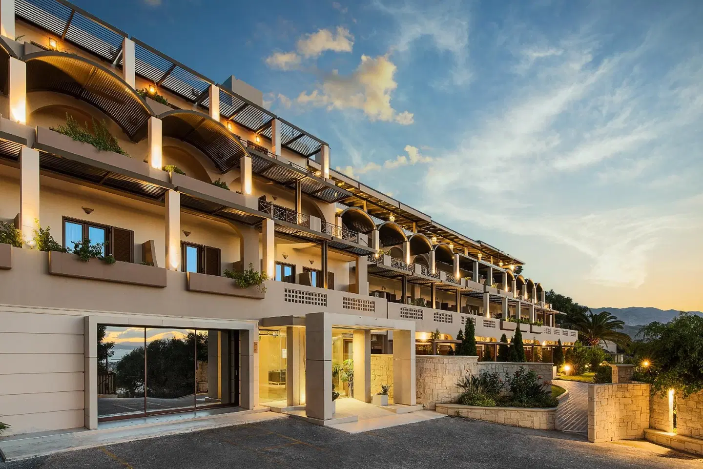 Royal Sun EXTERIOR