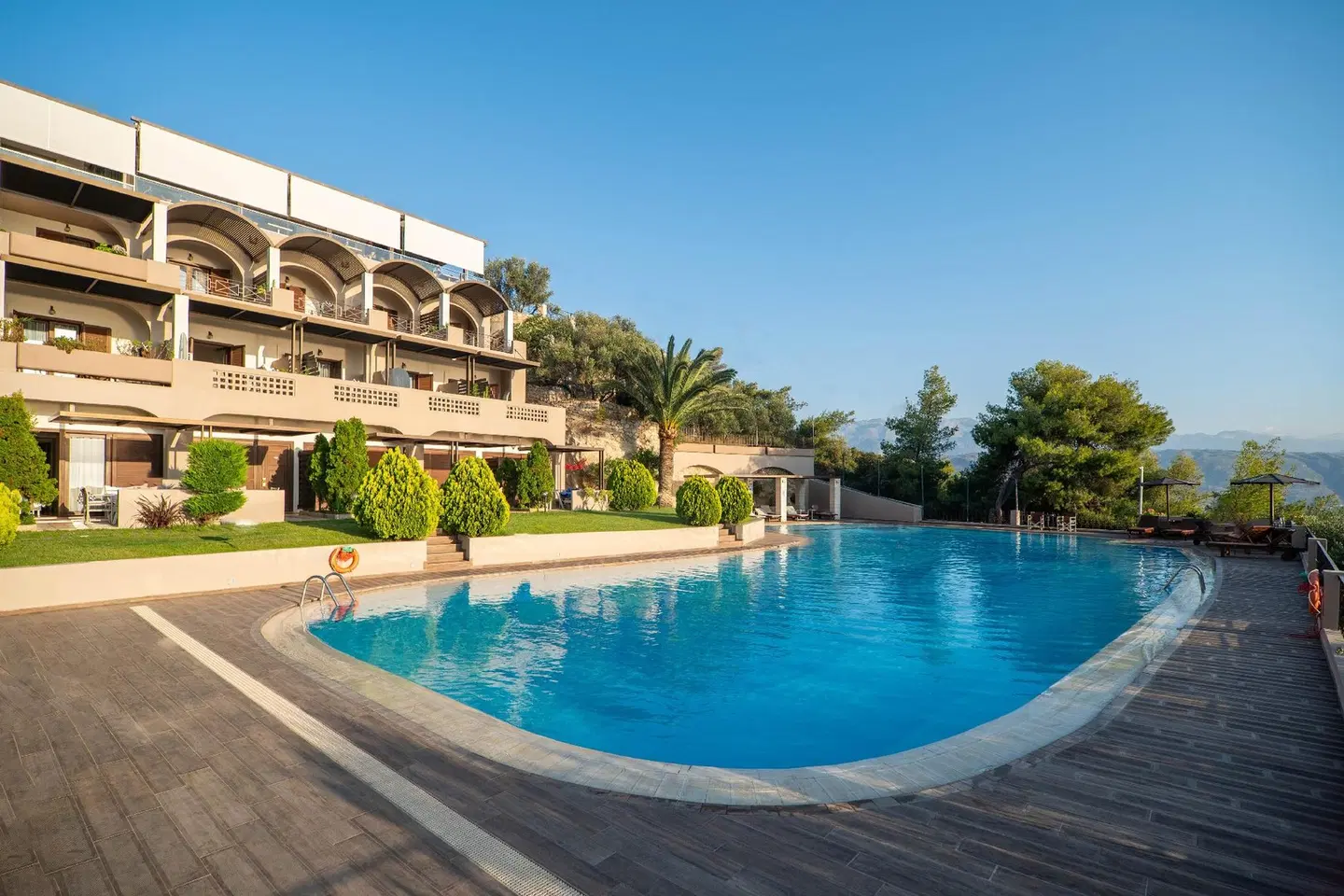 Royal Sun OUTDOOR_POOL