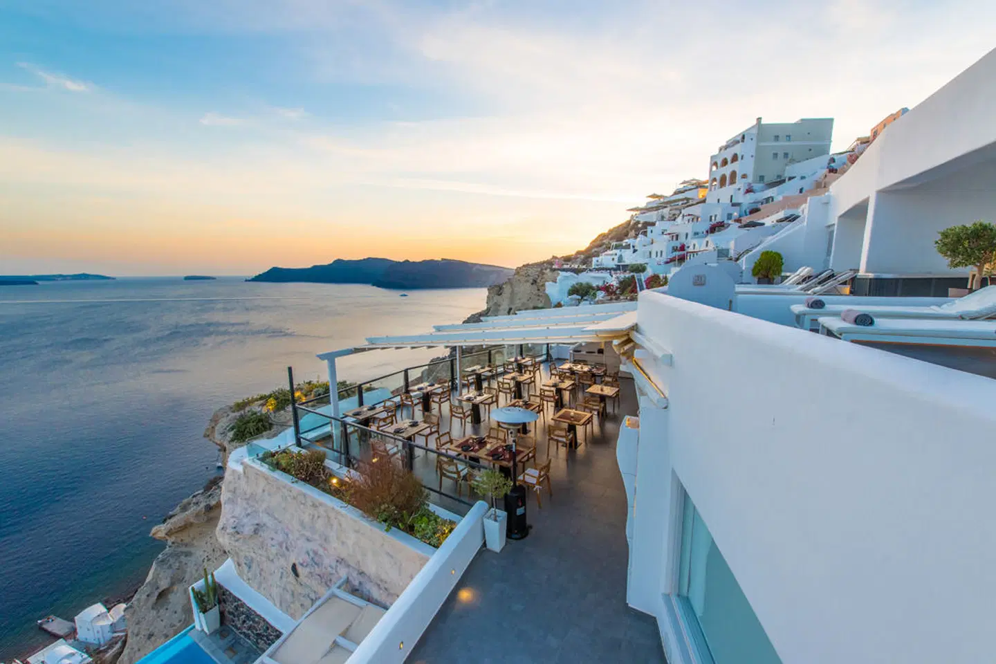 Santorini Secret Suites & Spa Terrasse