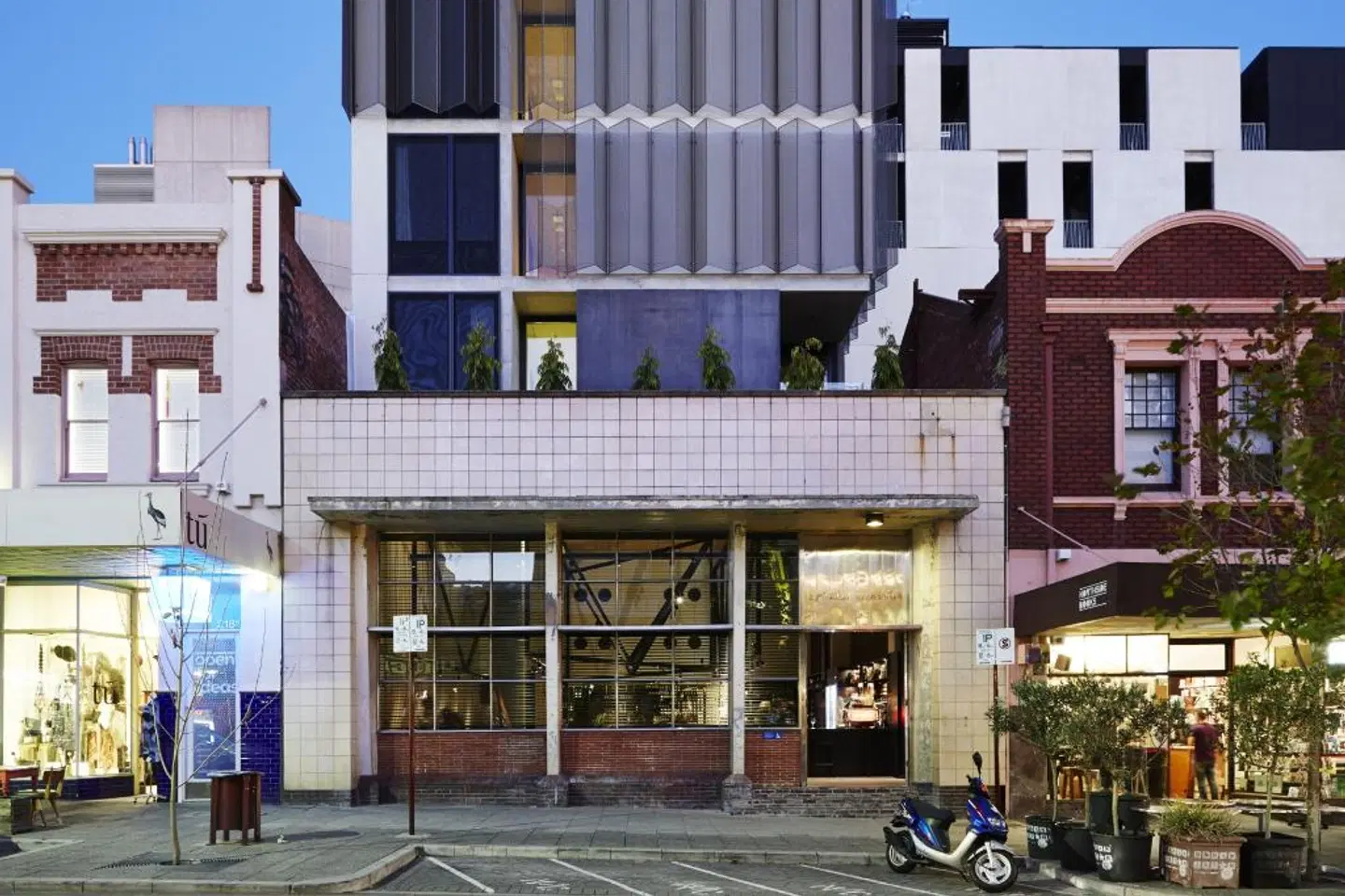 Alex Hotel EXTERIOR