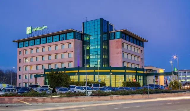 Holiday Inn Express Bologna Fiera EXTERIOR
