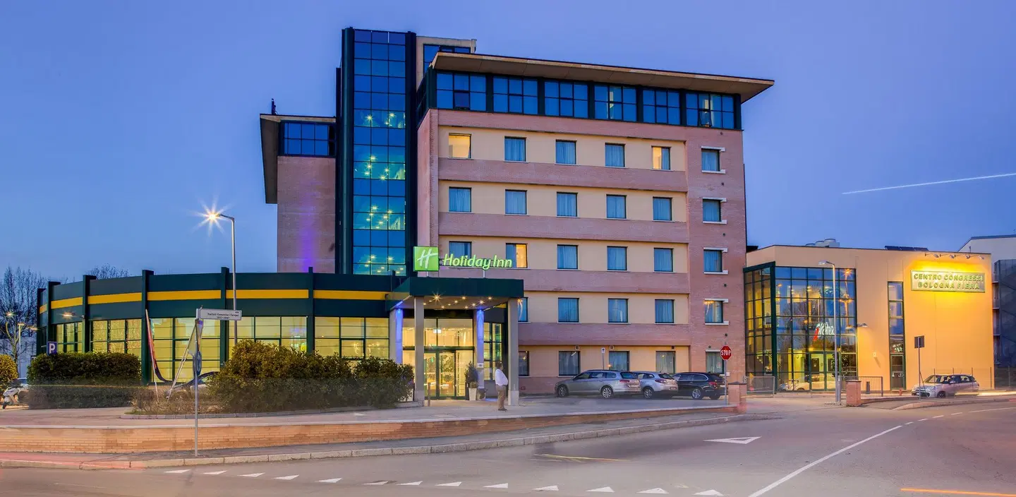 Holiday Inn Express Bologna Fiera EXTERIOR