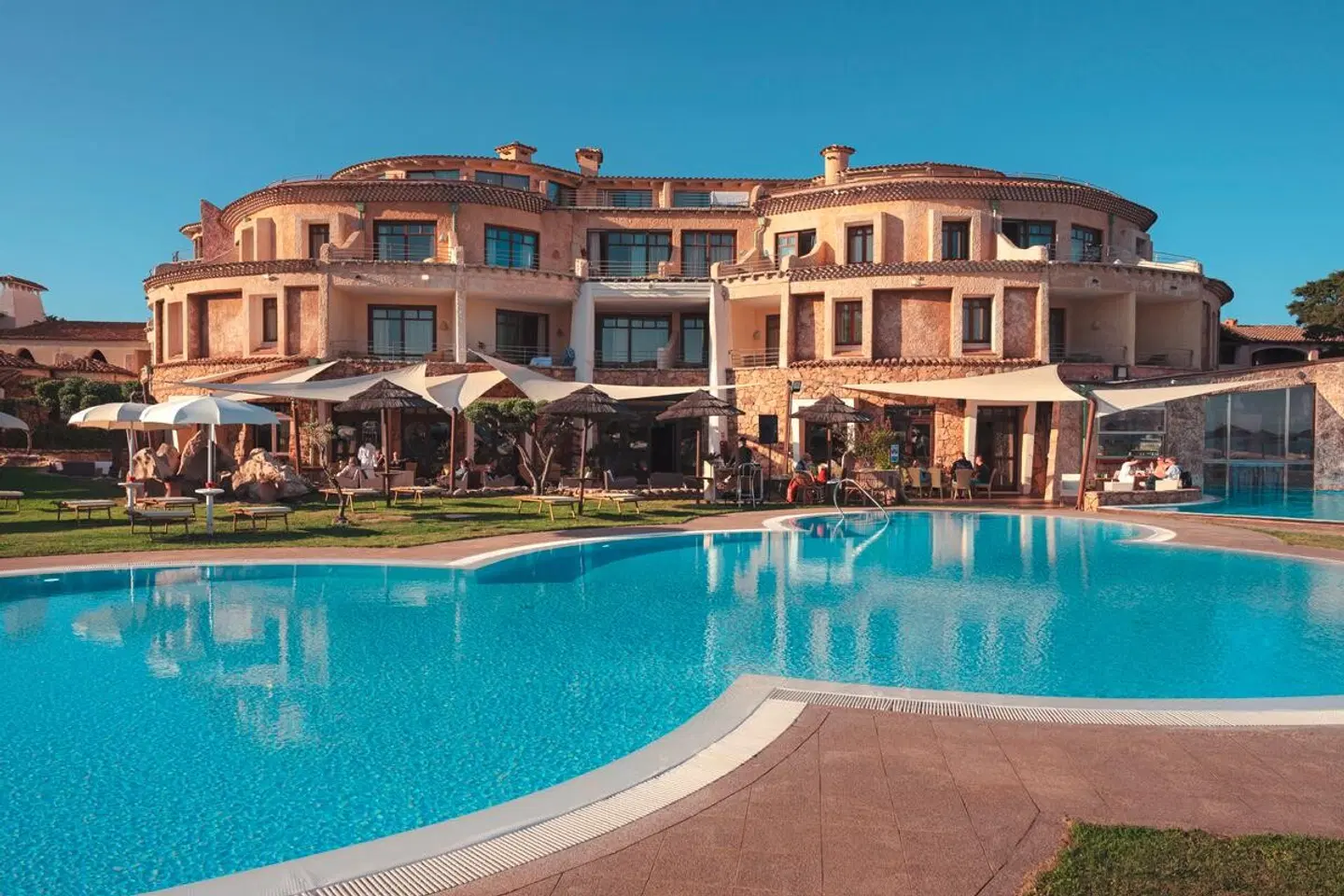 Hotel Resort & SPA Baia Caddinas OUTDOOR_POOL