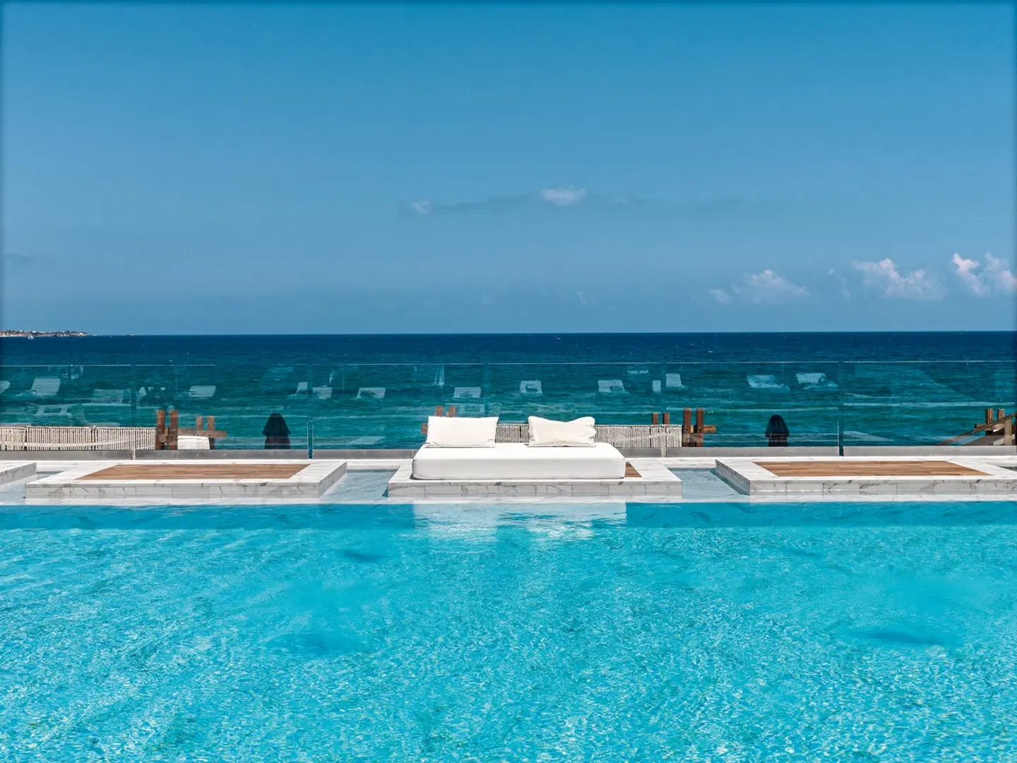 Abaton Island Resort & Spa OUTDOOR_POOL