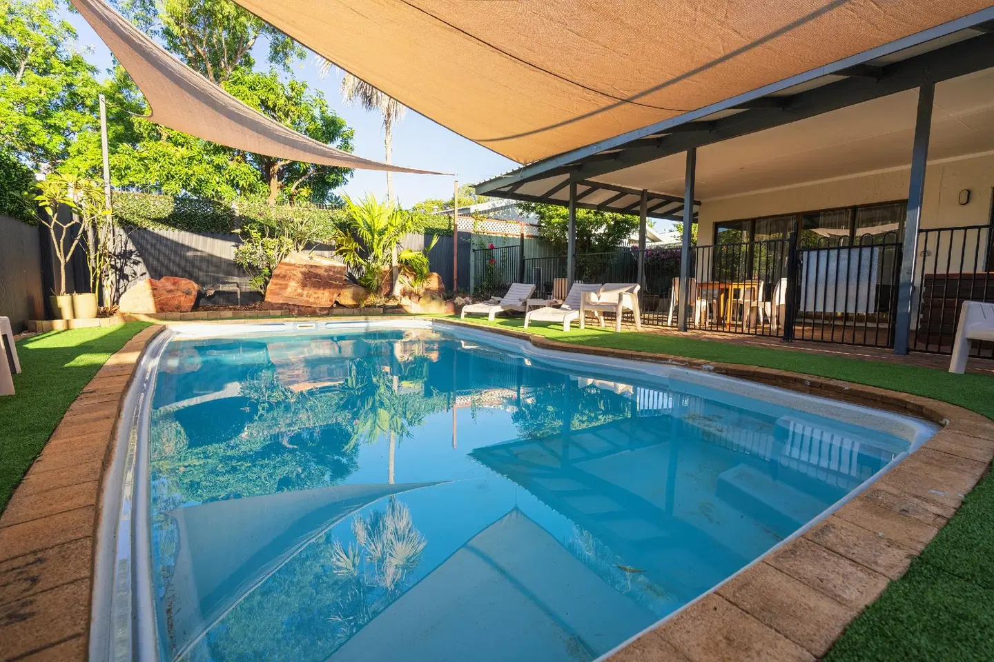 Kimberley Croc Motel Hallenbad