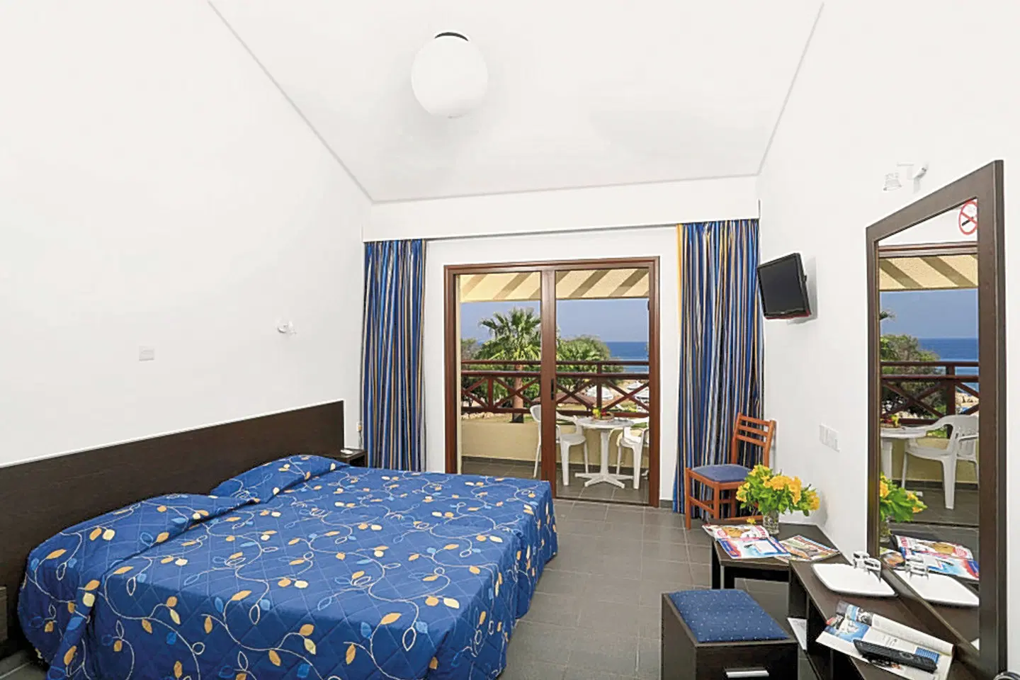 Mimosa Beach ROOM_EXAMPLE