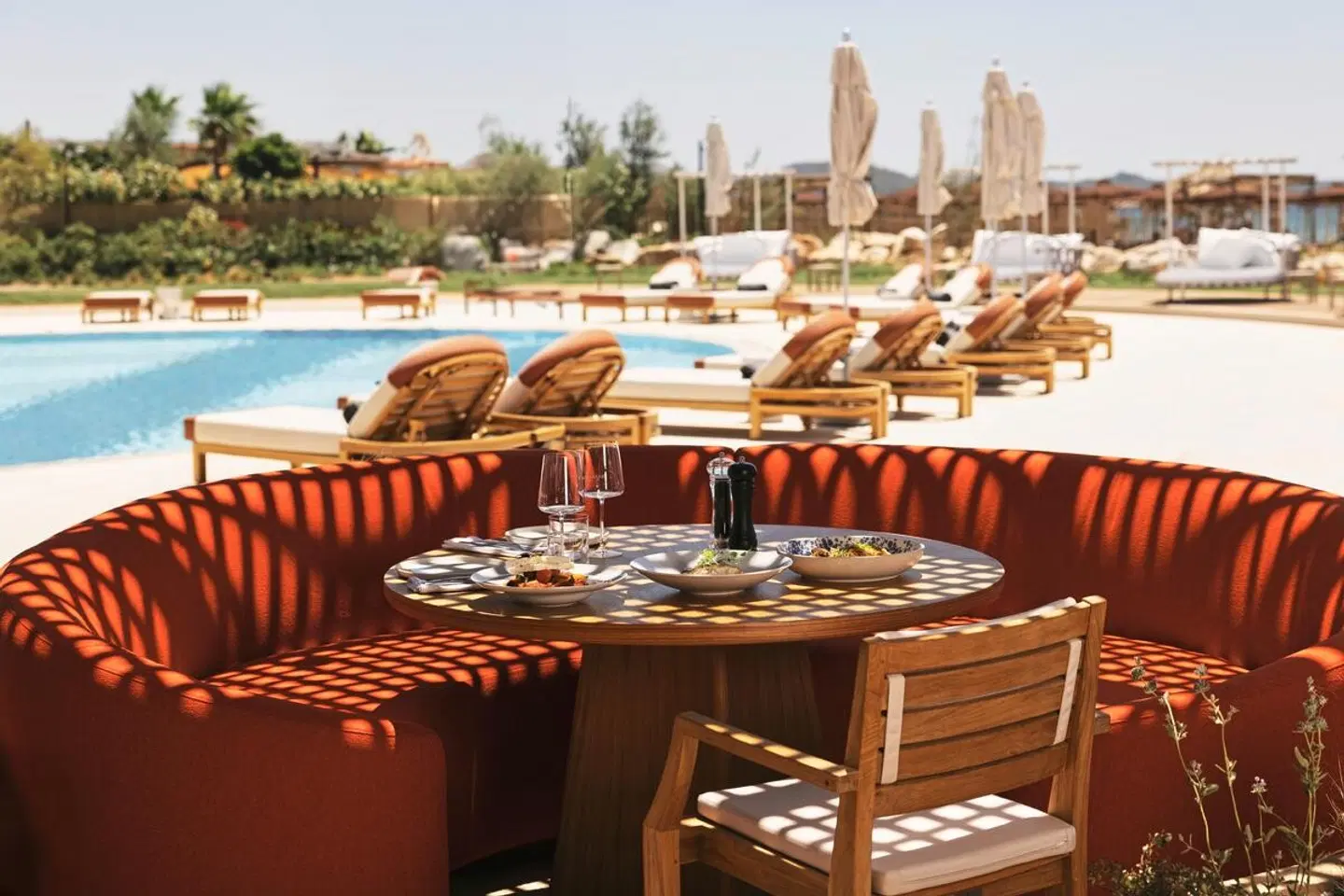 91 Athens Riviera, The Resort Restaurant