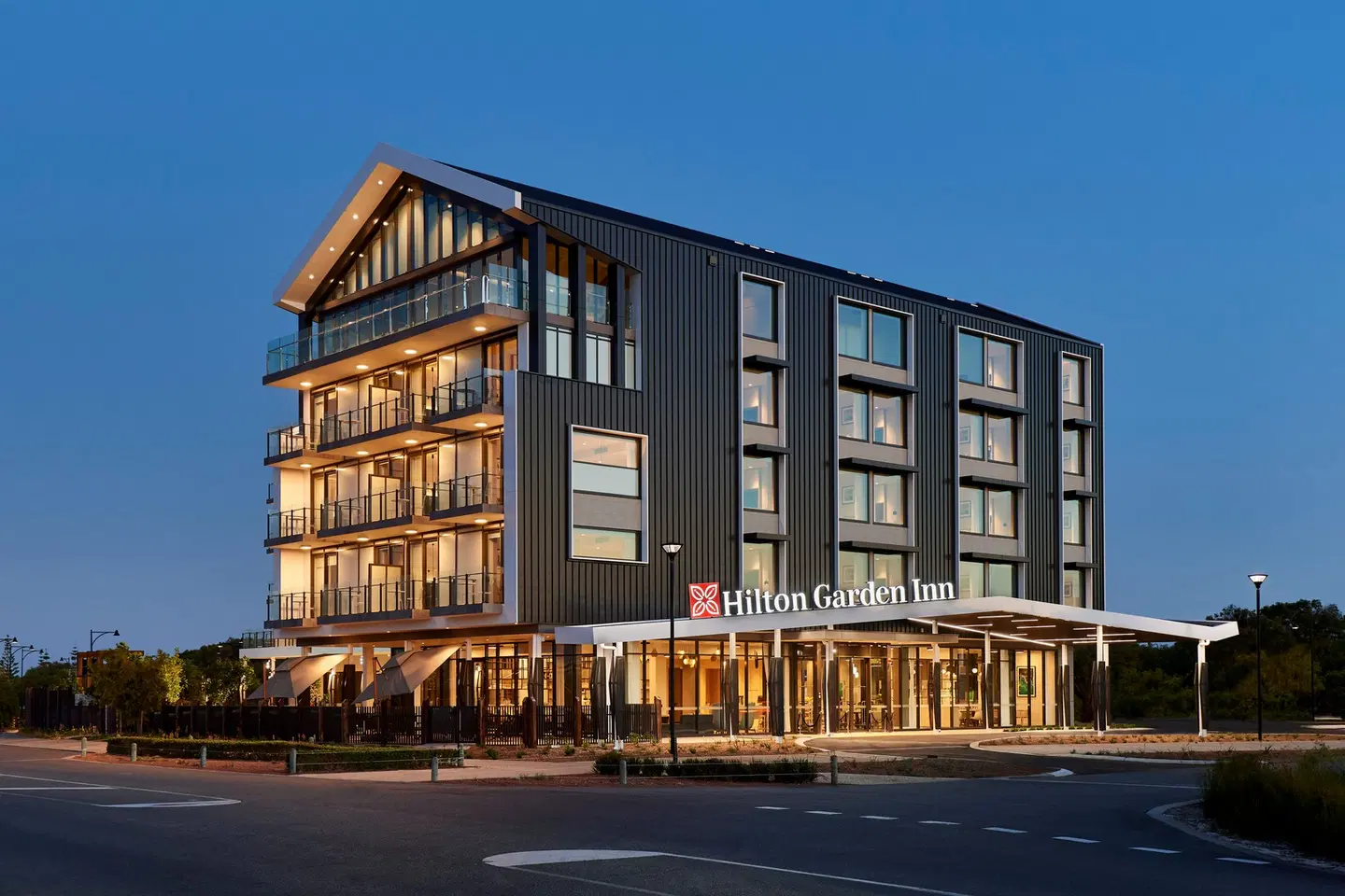 Hilton Garden Inn Busselton EXTERIOR