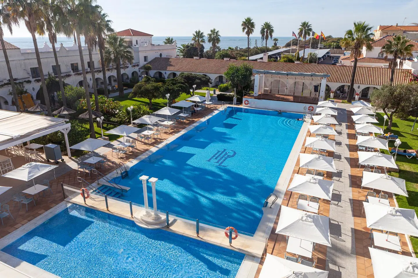 Playa de la Luz OUTDOOR_POOL