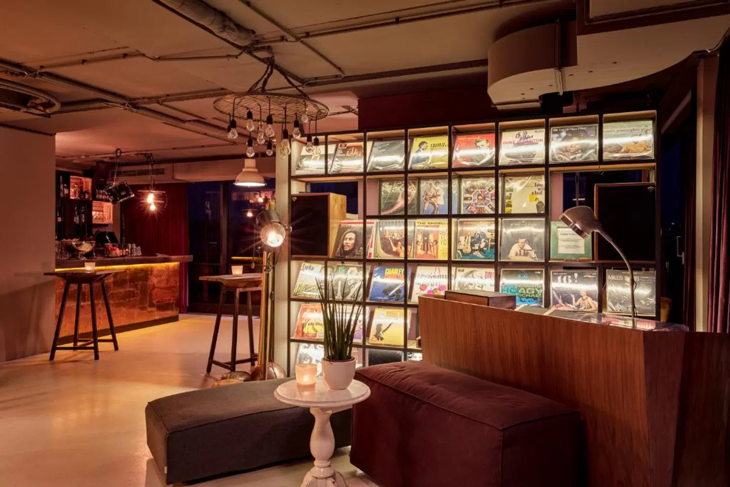 25hours Hotel Vienna at MuseumsQuartier Bar
