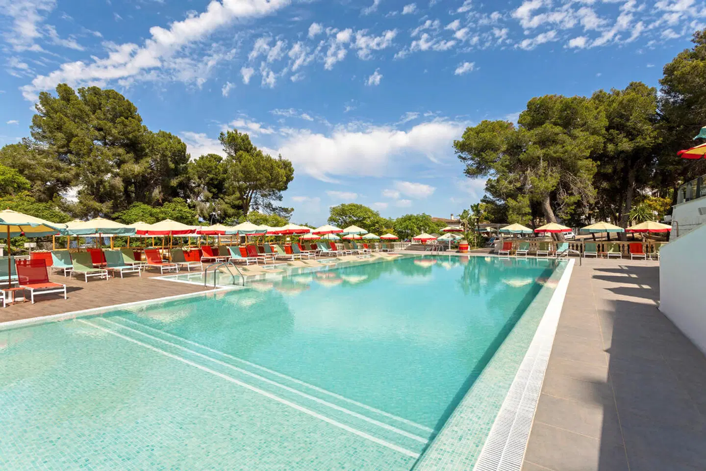 Alua Calviá Mallorca OUTDOOR_POOL