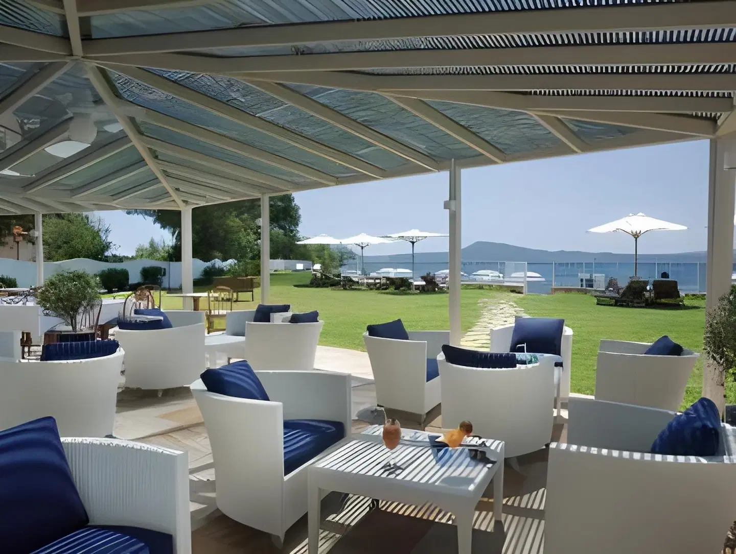 The Pelican Beach Resort & SPA - Adults Only Terrasse