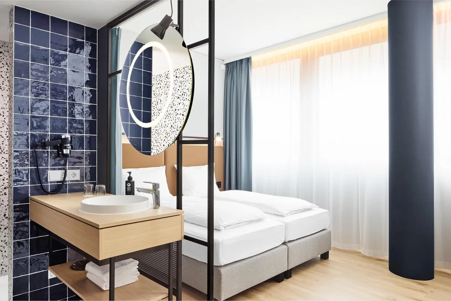 H2 Hotel Wien Schönbrunn ROOM_EXAMPLE