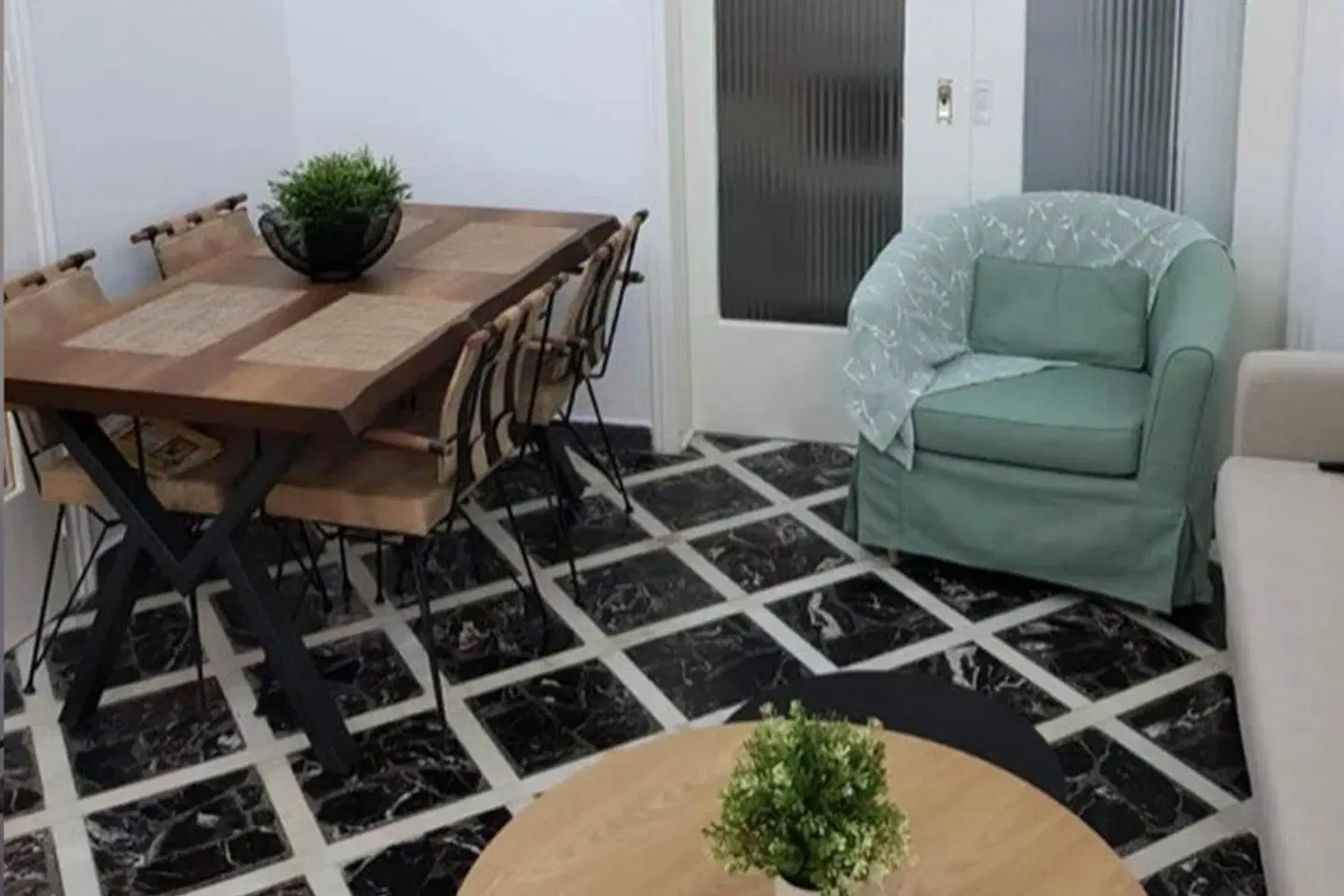 Avres Apartments ROOM_EXAMPLE