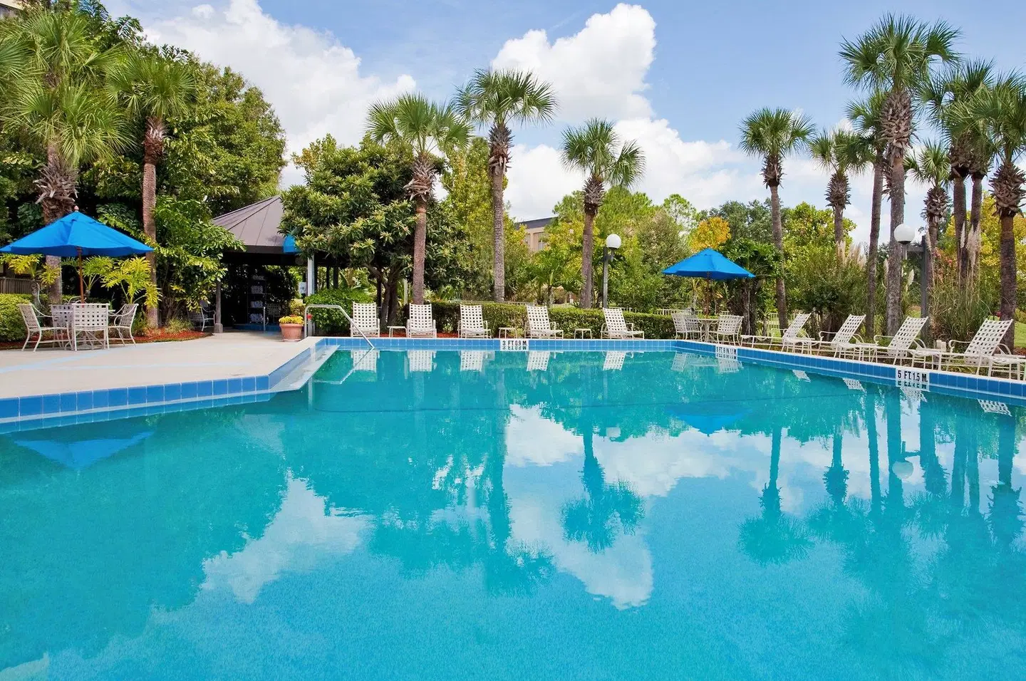 Holiday Inn Orlando-International Airport by IHG OUTDOOR_POOL