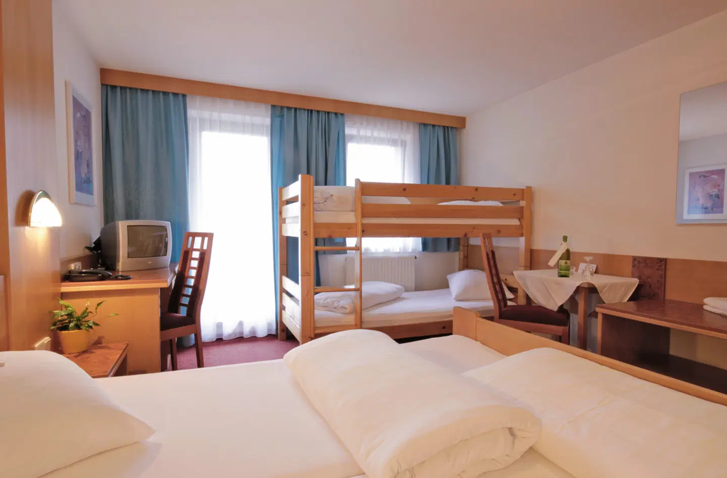 Tia Monte ROOM_EXAMPLE