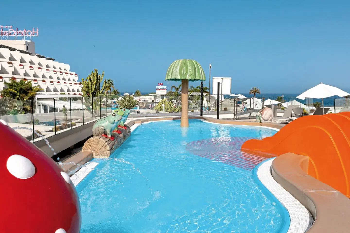Alexandre Hotel Gala OUTDOOR_POOL