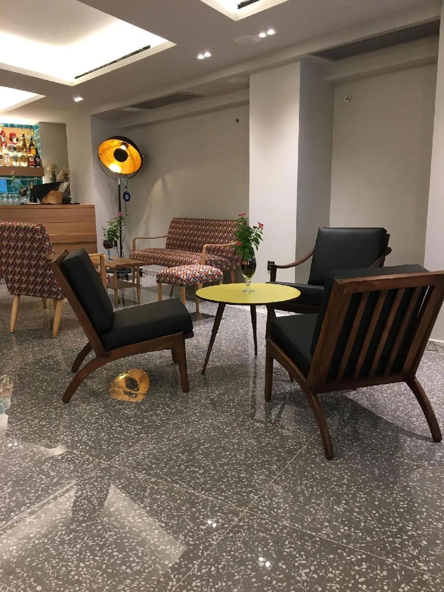 360 Degrees LOUNGE_LOBBY