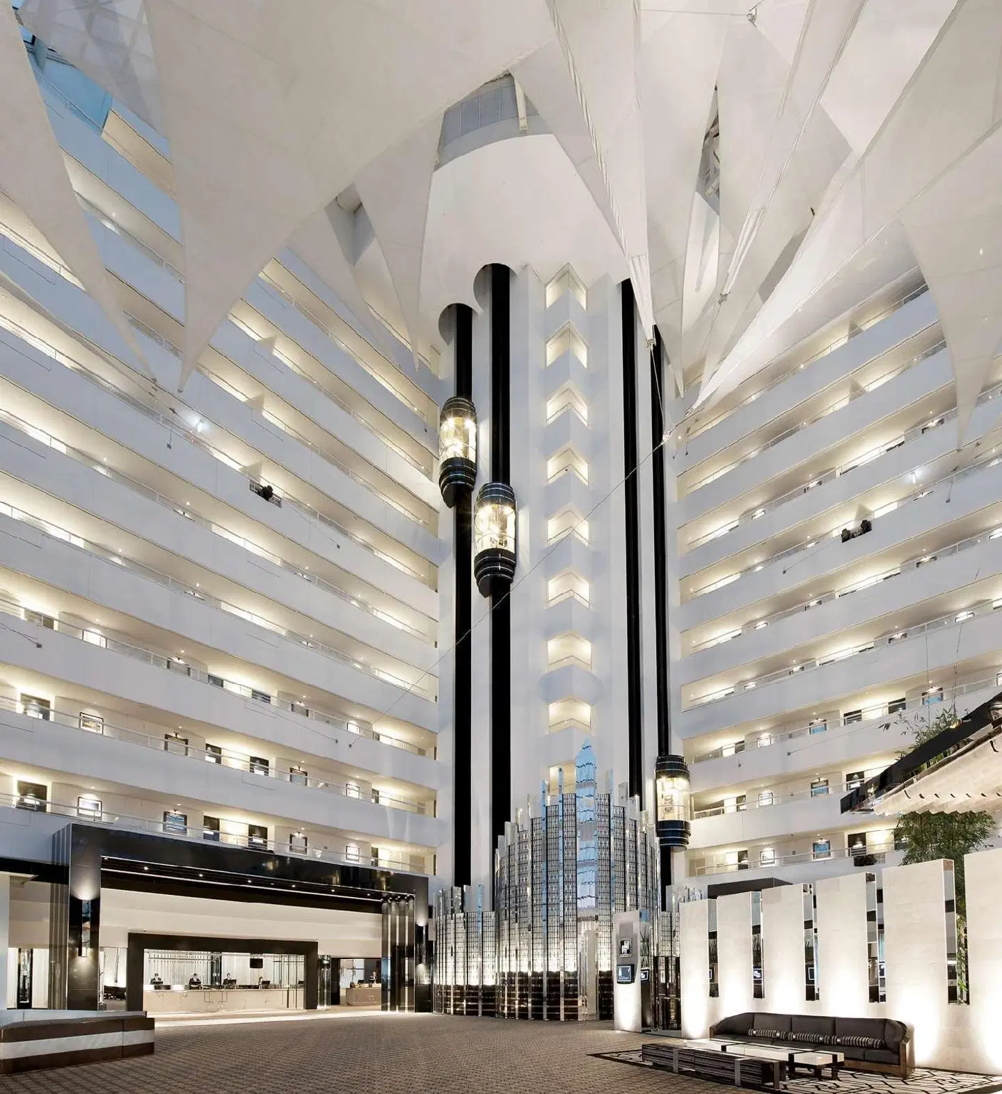 Crown Metropol Perth EXTERIOR