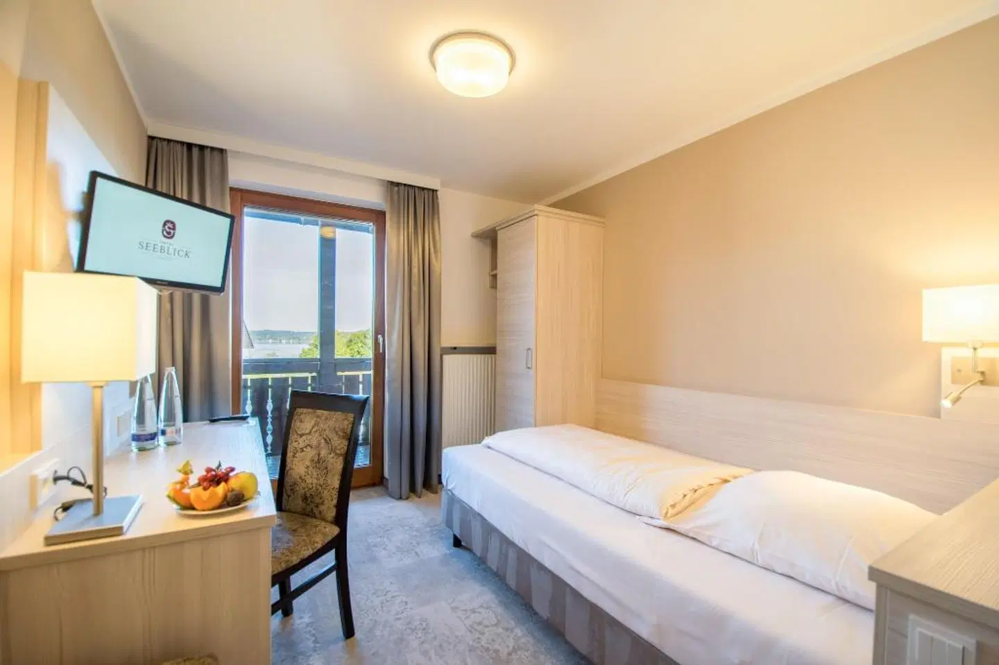 Seeblick ROOM_EXAMPLE