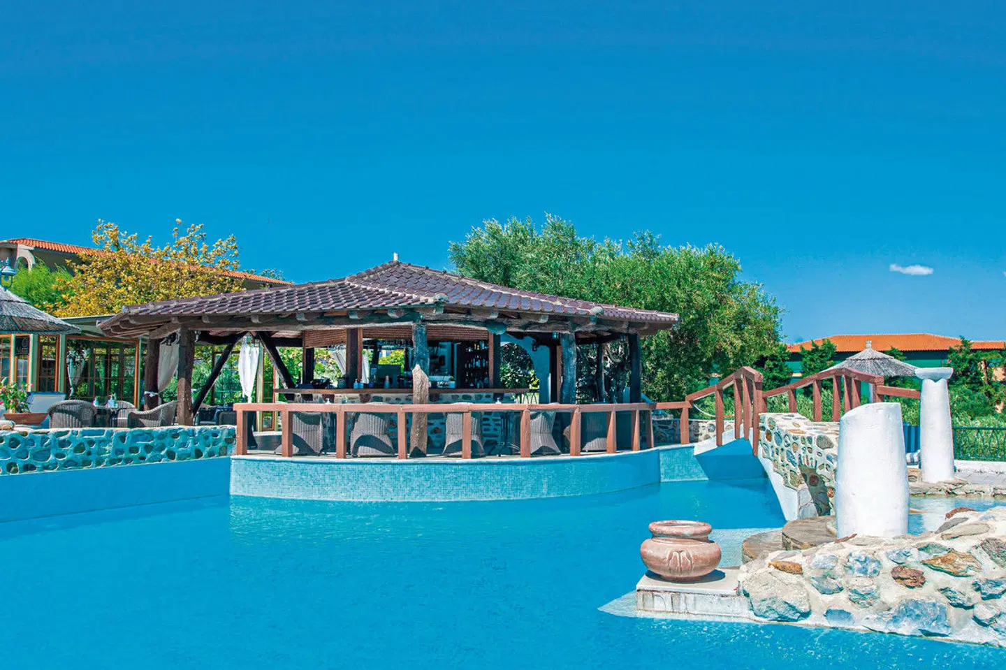 Acrotel Athena Residence OUTDOOR_POOL