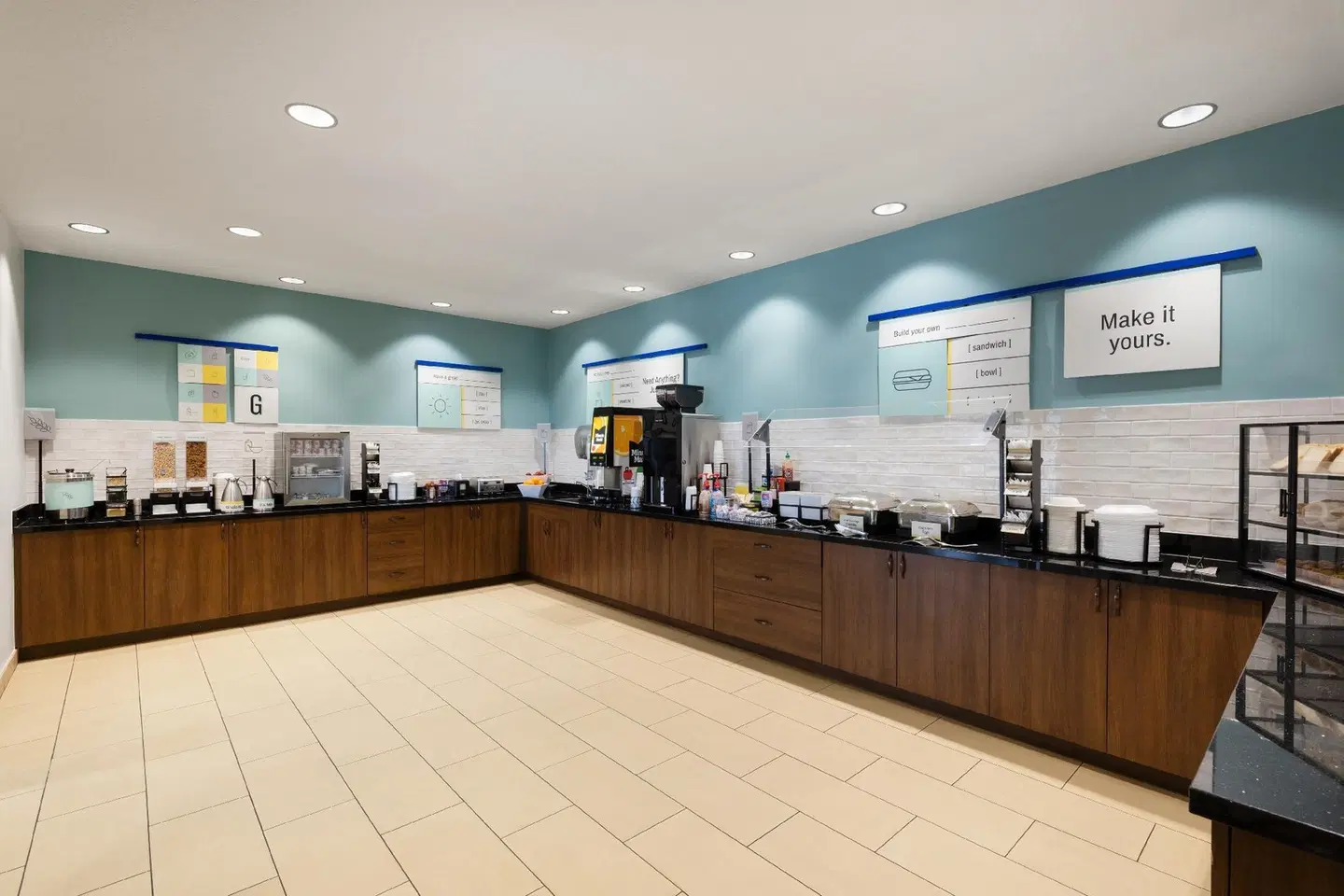 Garner Hotel Lake Powell Area By Ihg LOUNGE_LOBBY