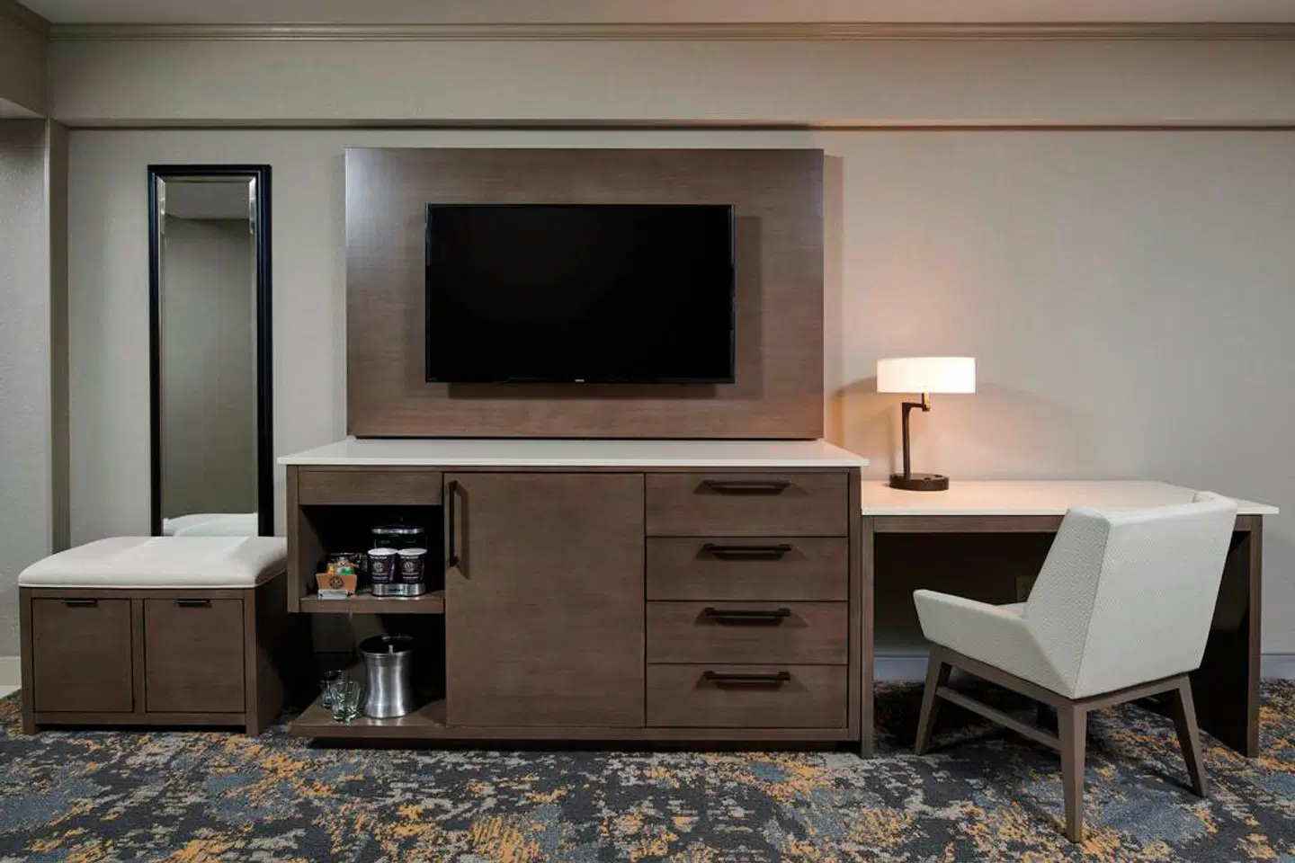 Hilton Hotel Anchorage ROOM_EXAMPLE