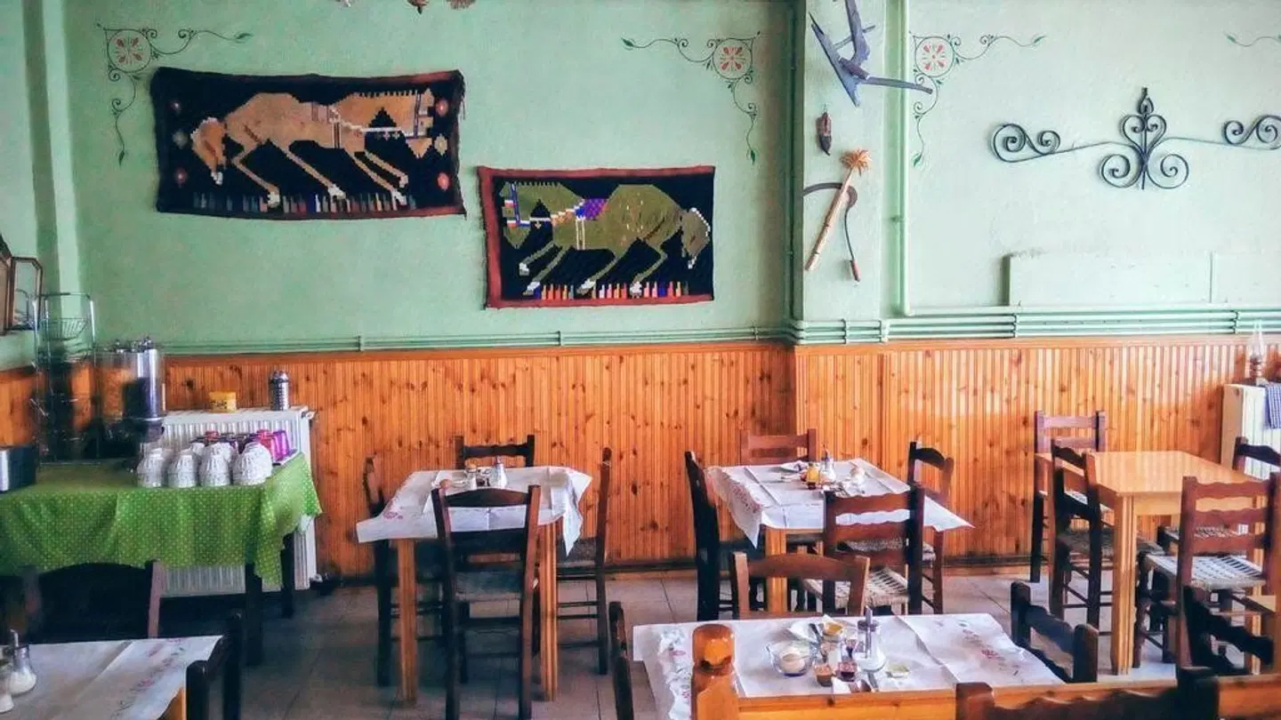 Toti Boutique Rooms Restaurant
