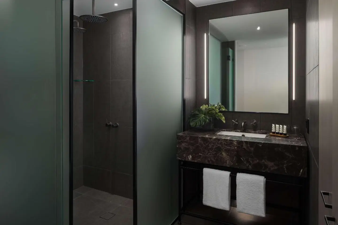 Rydges Campbelltown Badezimmer