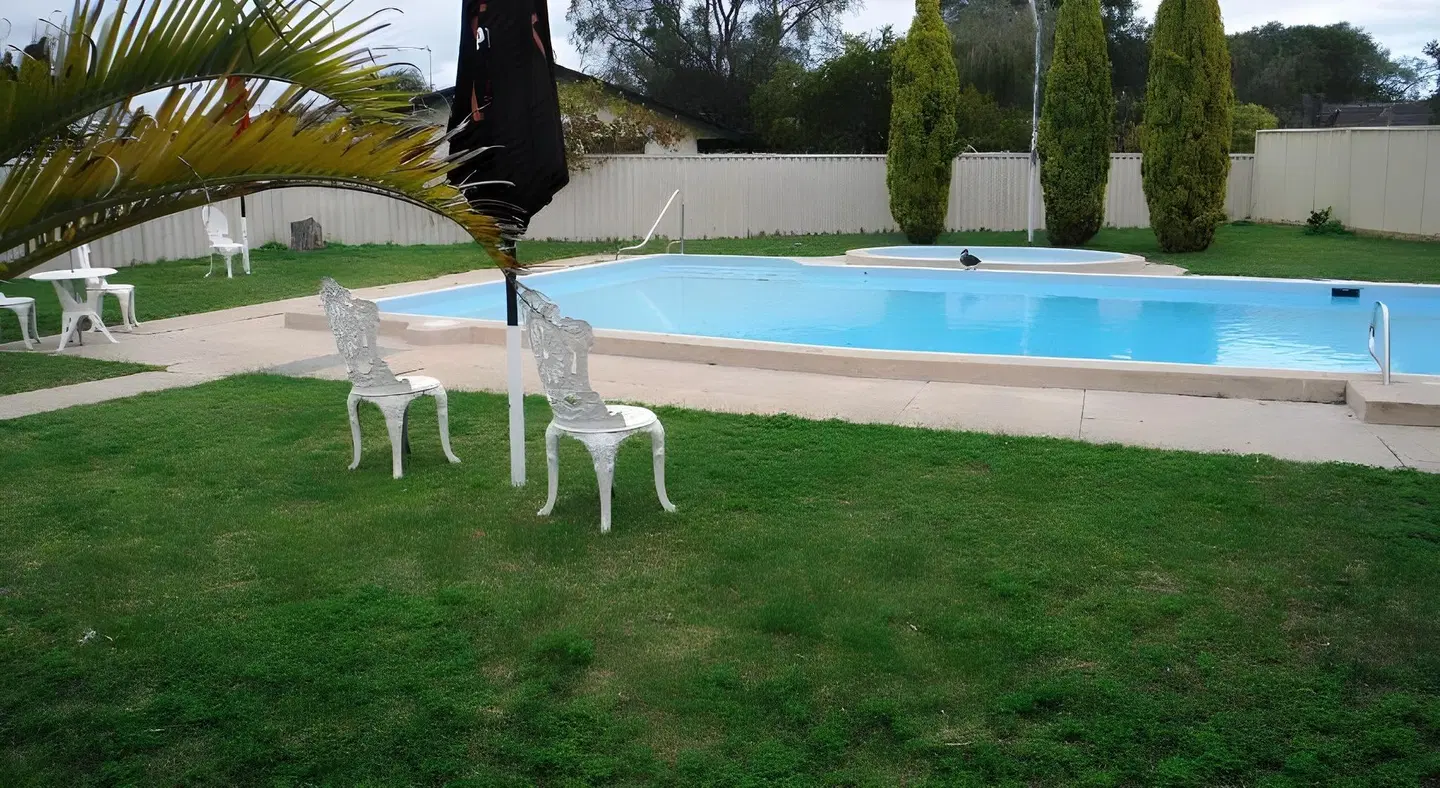 Restawile Motel OUTDOOR_POOL