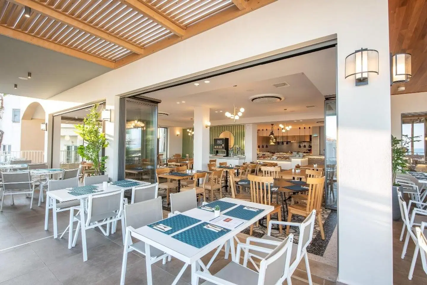 Caldera Village Restaurant
