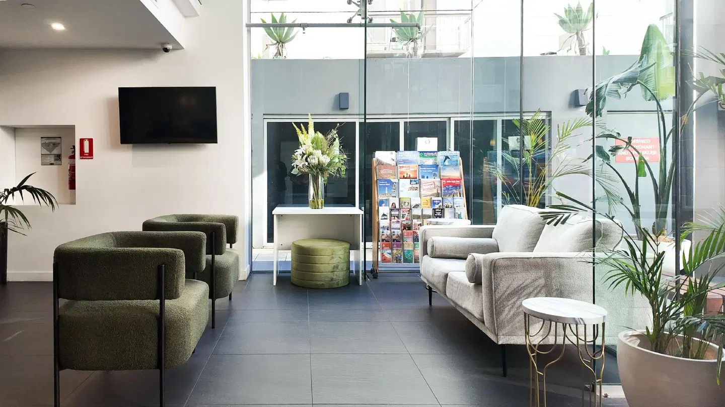 Quest Mounts Bay Road LOUNGE_LOBBY
