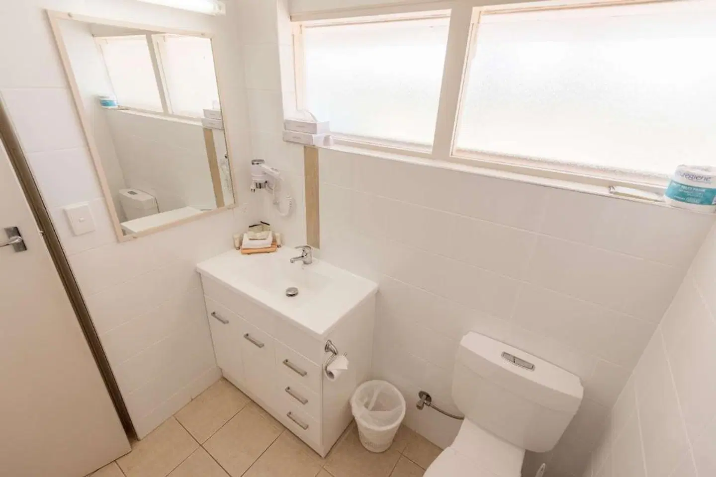Hospitality Carnarvon, SureStay Collection by Best Western Badezimmer