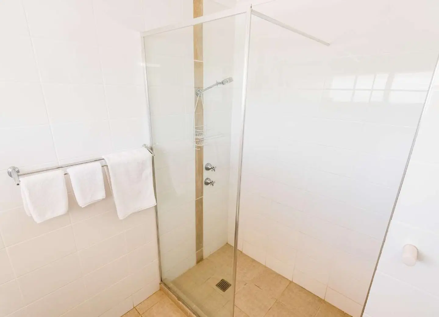Hospitality Carnarvon, SureStay Collection by Best Western Badezimmer