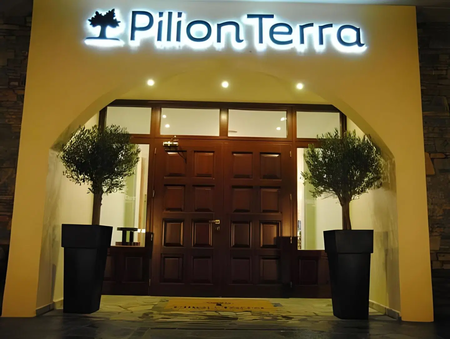 Pilion Terra Hotel EXTERIOR