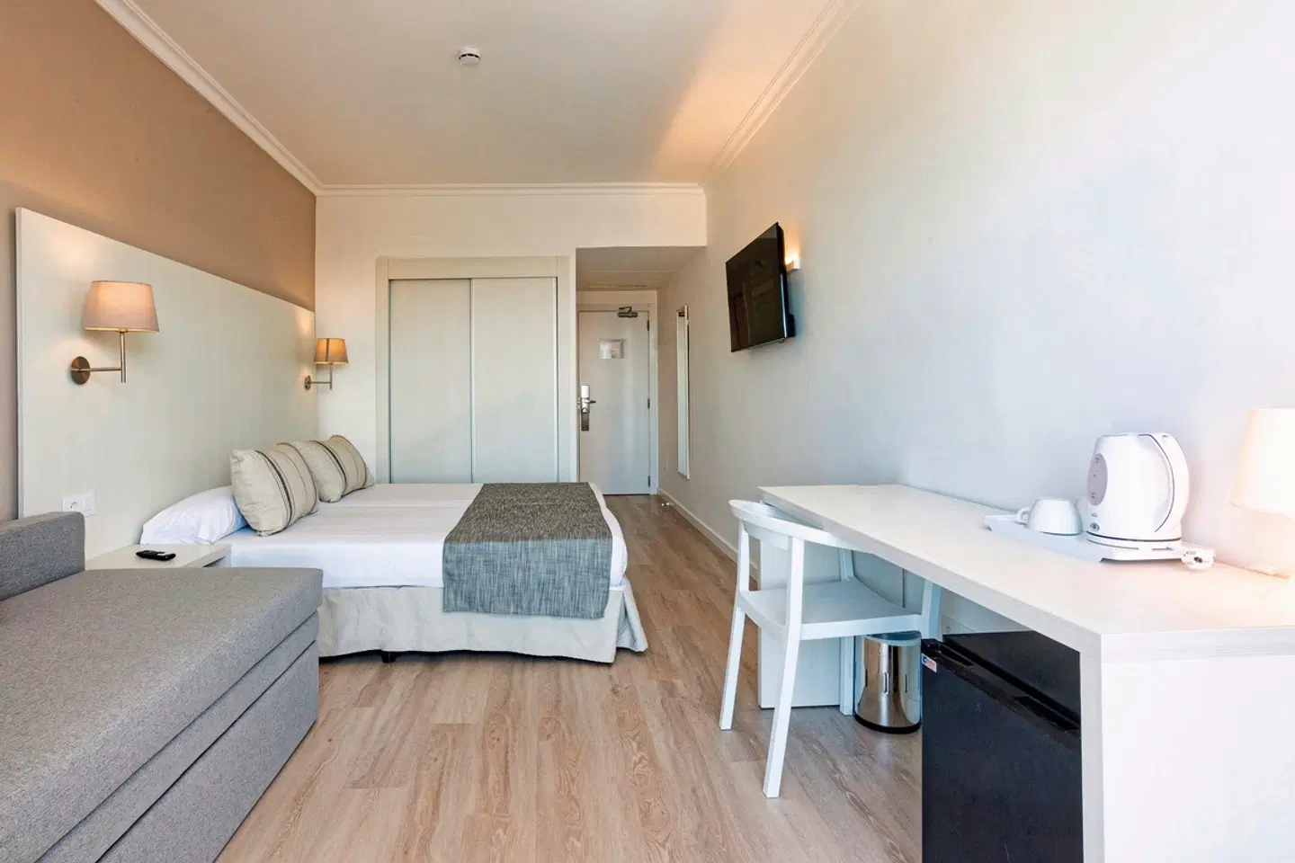 Minura Sur Menorca ROOM_EXAMPLE