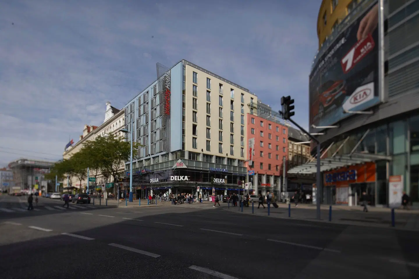 InterCity Hotel Wien EXTERIOR