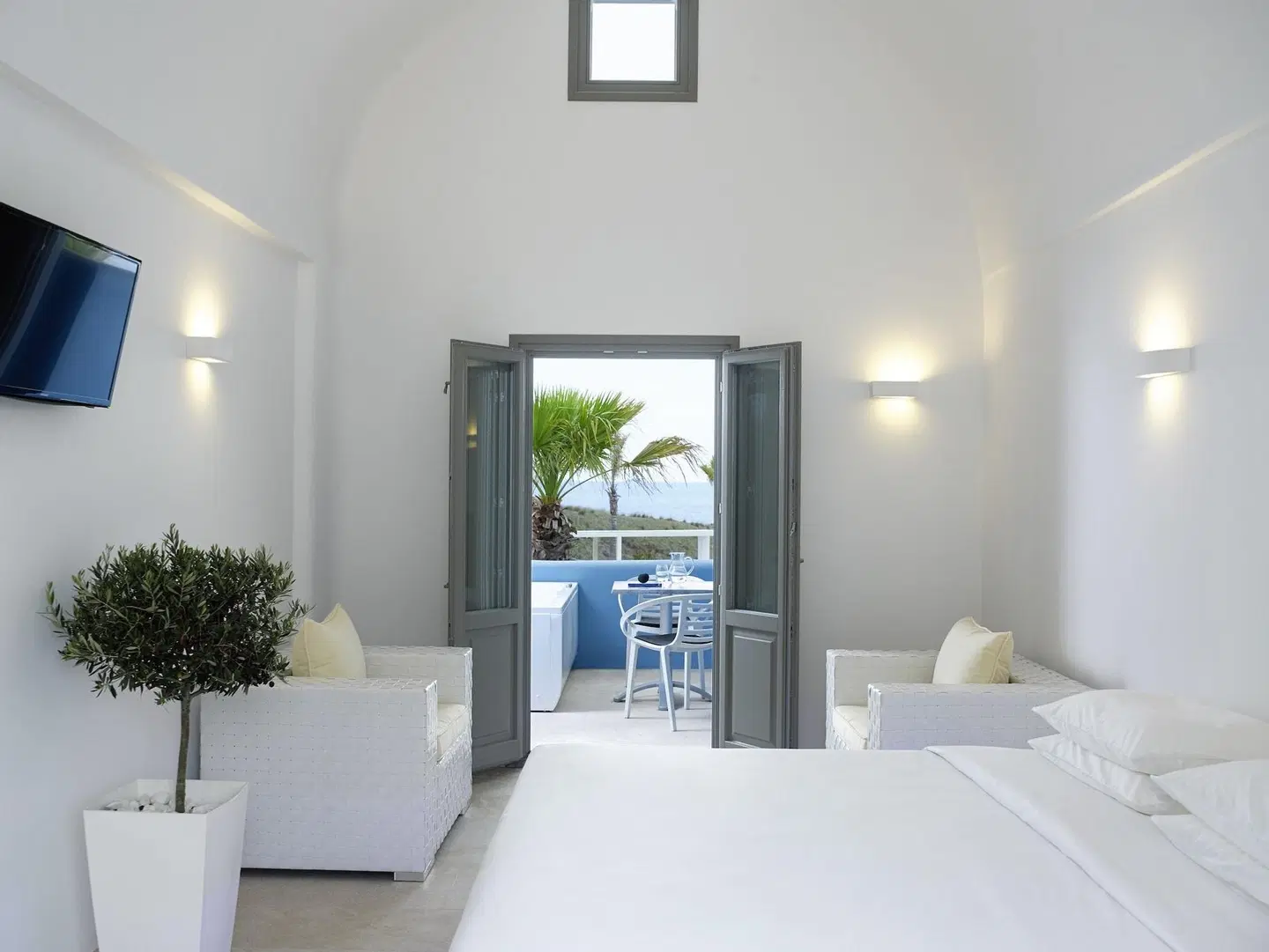 Aurora Luxury Hotel & Spa ROOM_EXAMPLE