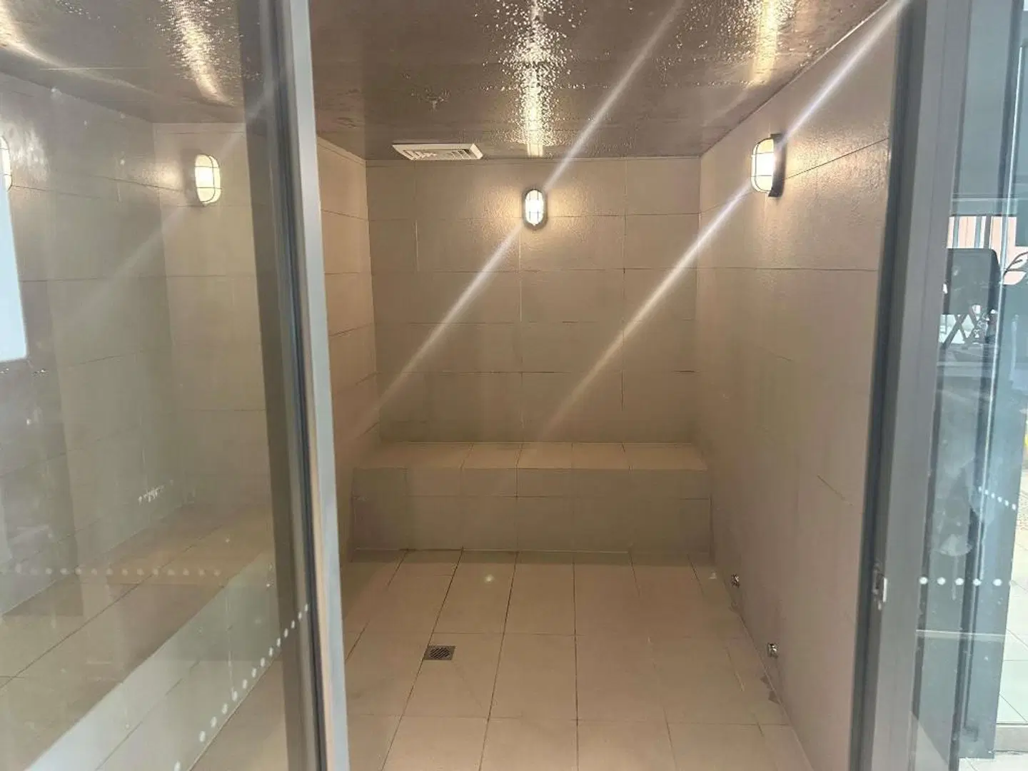 Novotel Newcastle Beach Hotel Badezimmer
