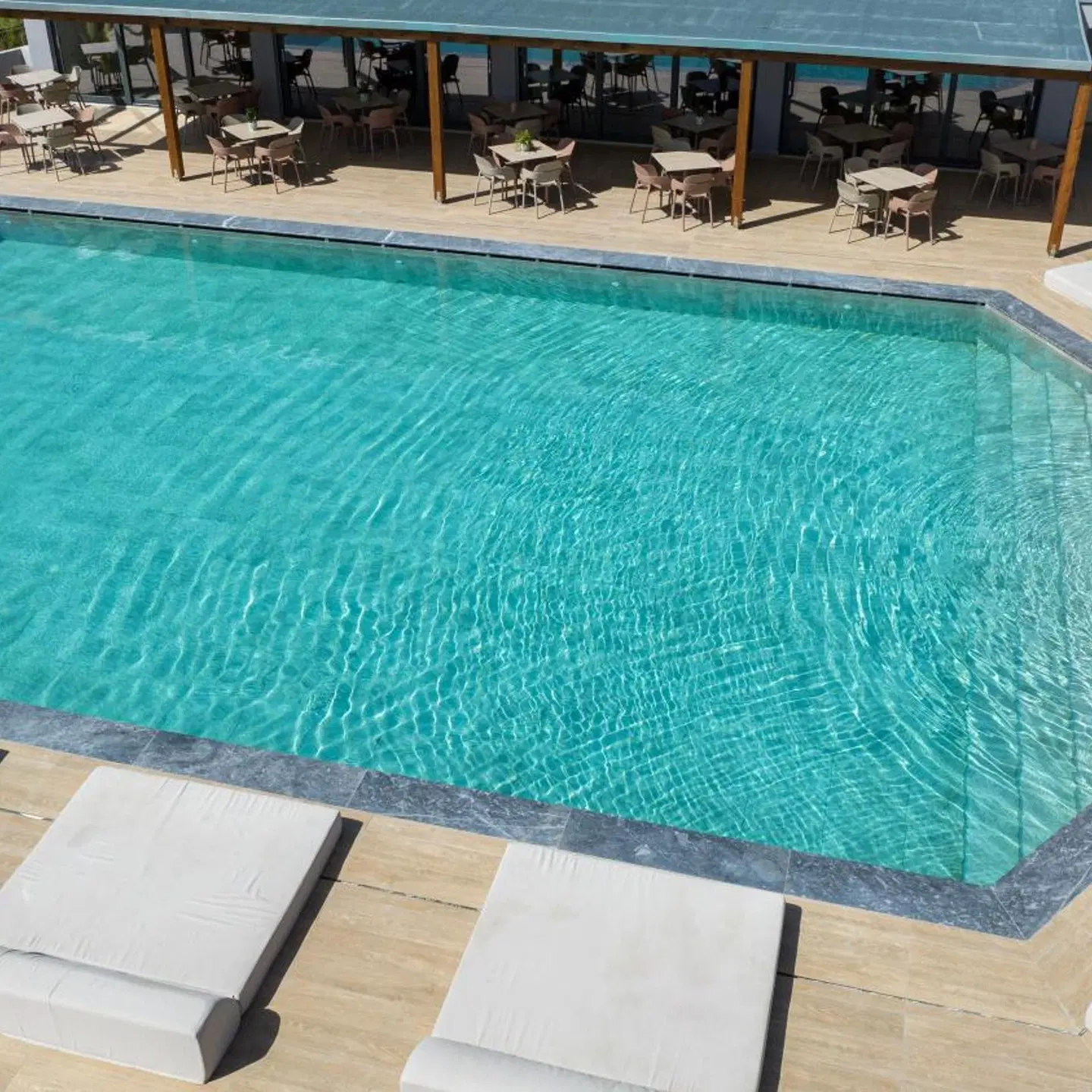 MARE GARDEN OUTDOOR_POOL