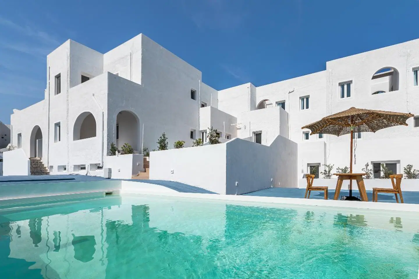 Vo'a Hotel & Suites OUTDOOR_POOL