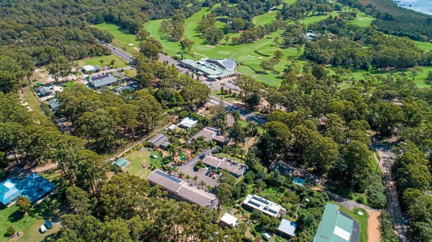Fairway Motor Inn LANDSCAPE
