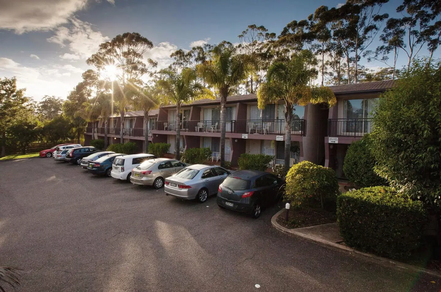Fairway Motor Inn EXTERIOR
