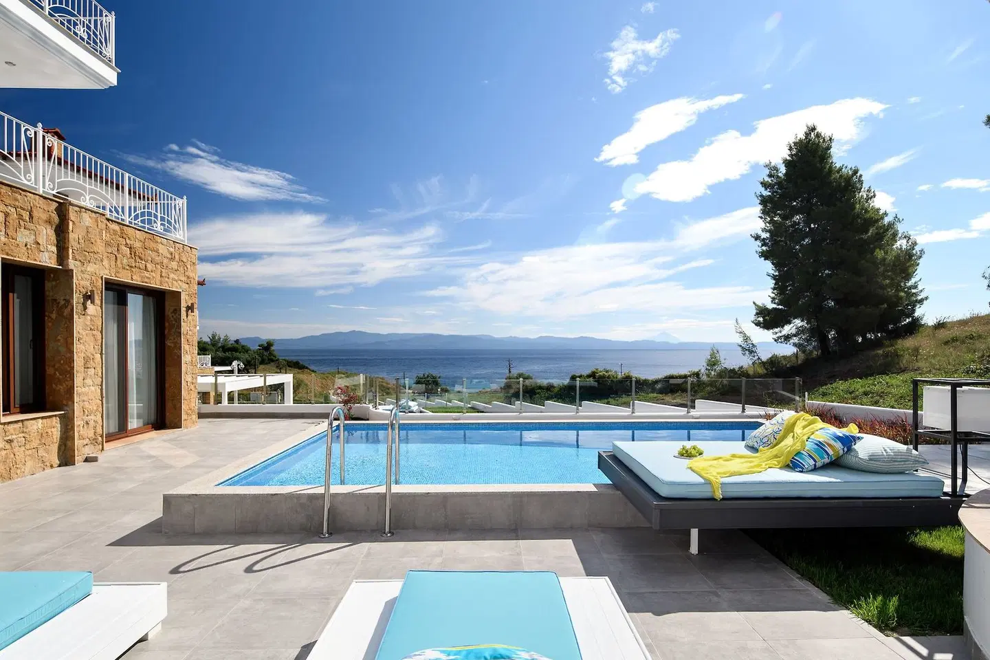 Villa D'oro Luxury Villas & Suites OUTDOOR_POOL