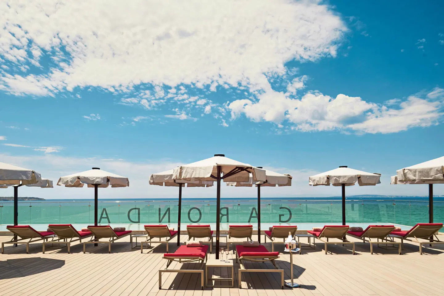 Pure Salt Garonda Terrasse