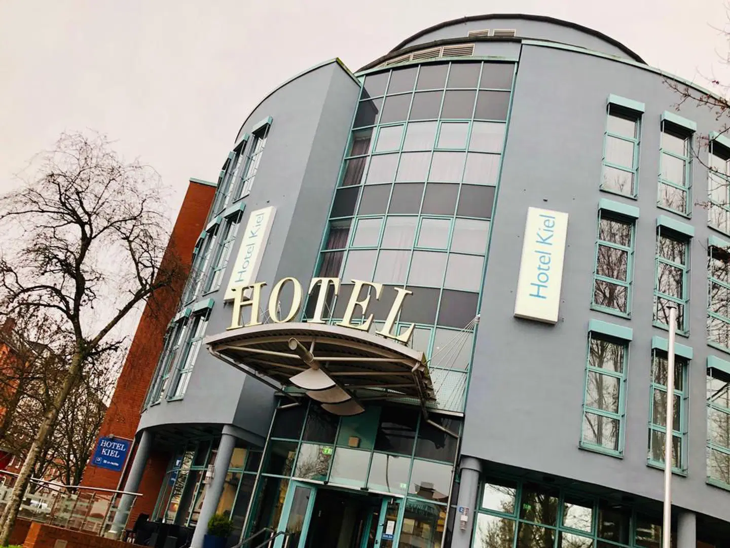 Hotel Kiel By Golden Tulip EXTERIOR