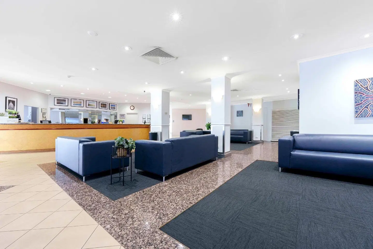 Comfort Inn & Suites Goodearth Perth LOUNGE_LOBBY